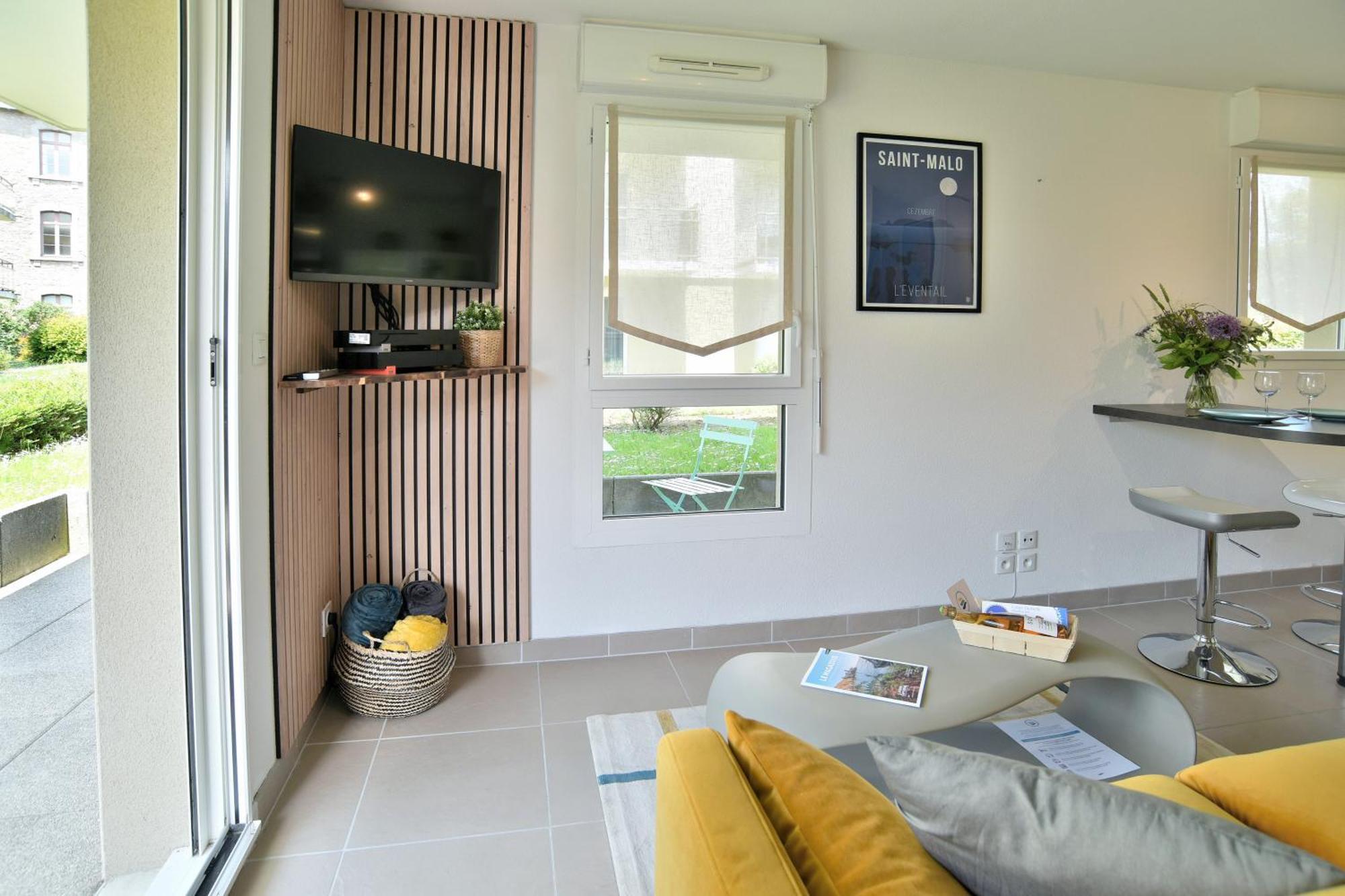 Escapade - Appartement Avec Jardin Et Parking ディナン エクステリア 写真
